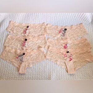 NWT 13 pairs of large / XL panties Victoria secret , LaSenza , Danskin , Hush